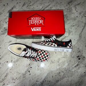 Vans x House of Terror Collection Pennywise ‘It’ Era